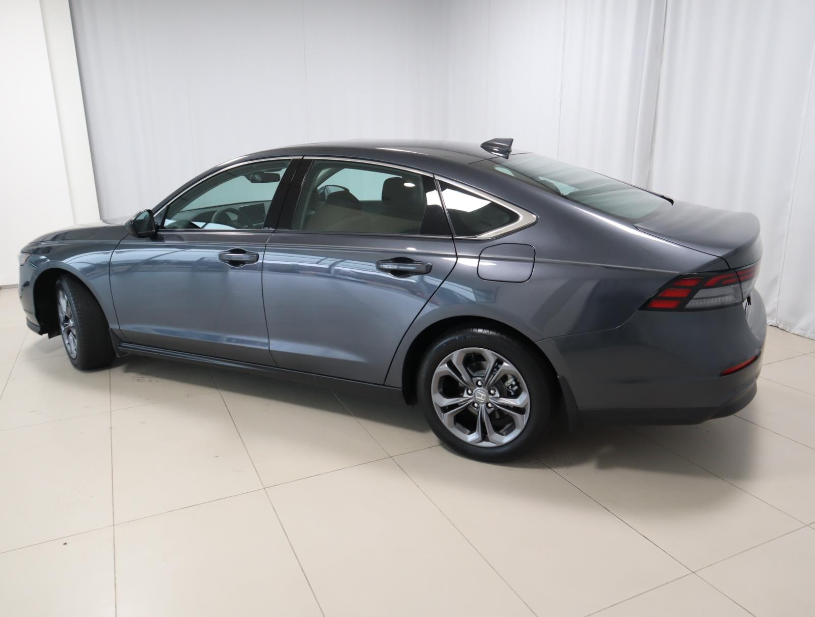 2023 Honda Accord EX photo 3