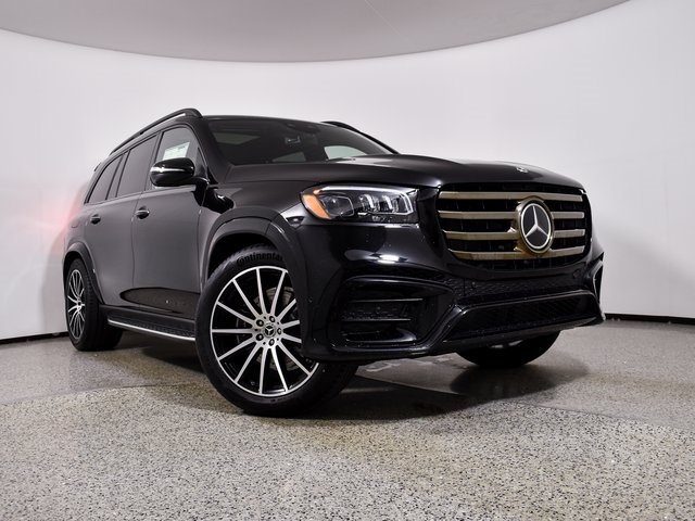 2026 Mercedes Benz GLS 580 4MATIC photo 2