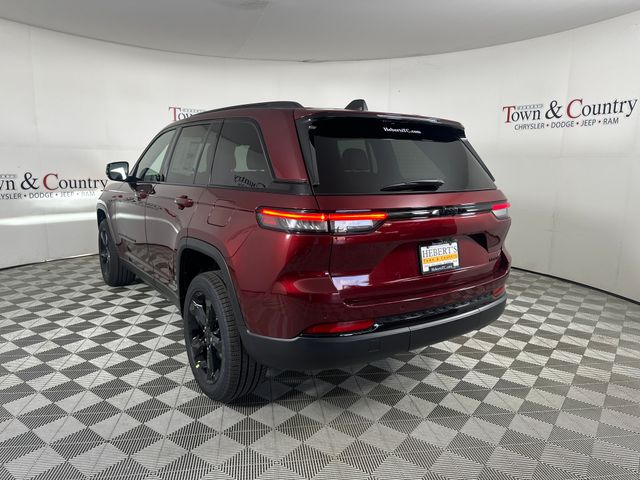 2025 Jeep Grand Cherokee Limited photo 7