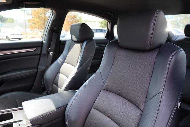 2020 Honda Accord Sport photo 16