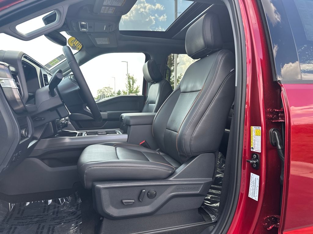 2026 Ford F-250 Lariat photo 12