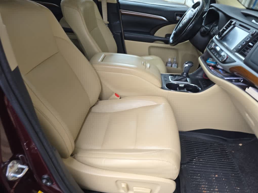 2018 Toyota Highlander Limited Platinum photo 4