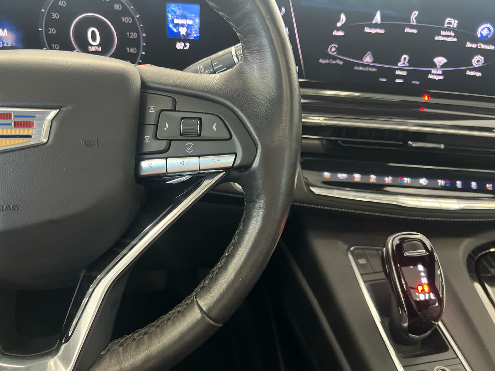 2022 Cadillac Escalade Sport photo 14