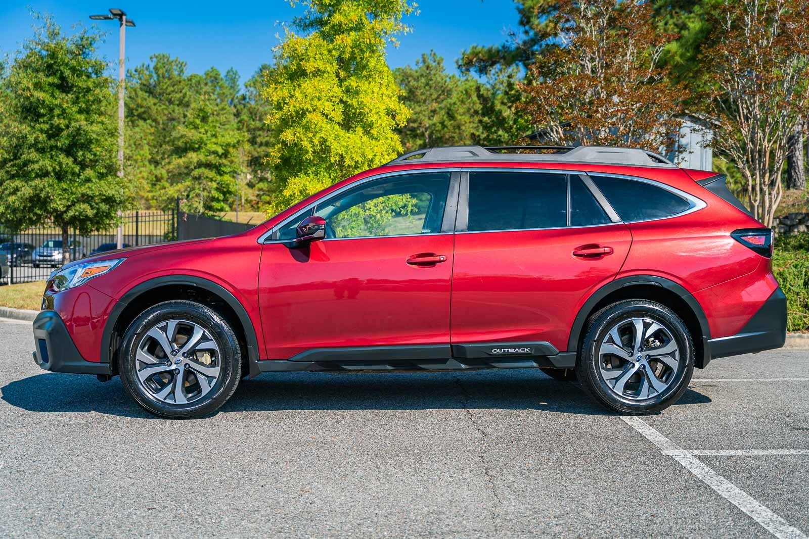 2022 Subaru Outback Limited XT photo 2