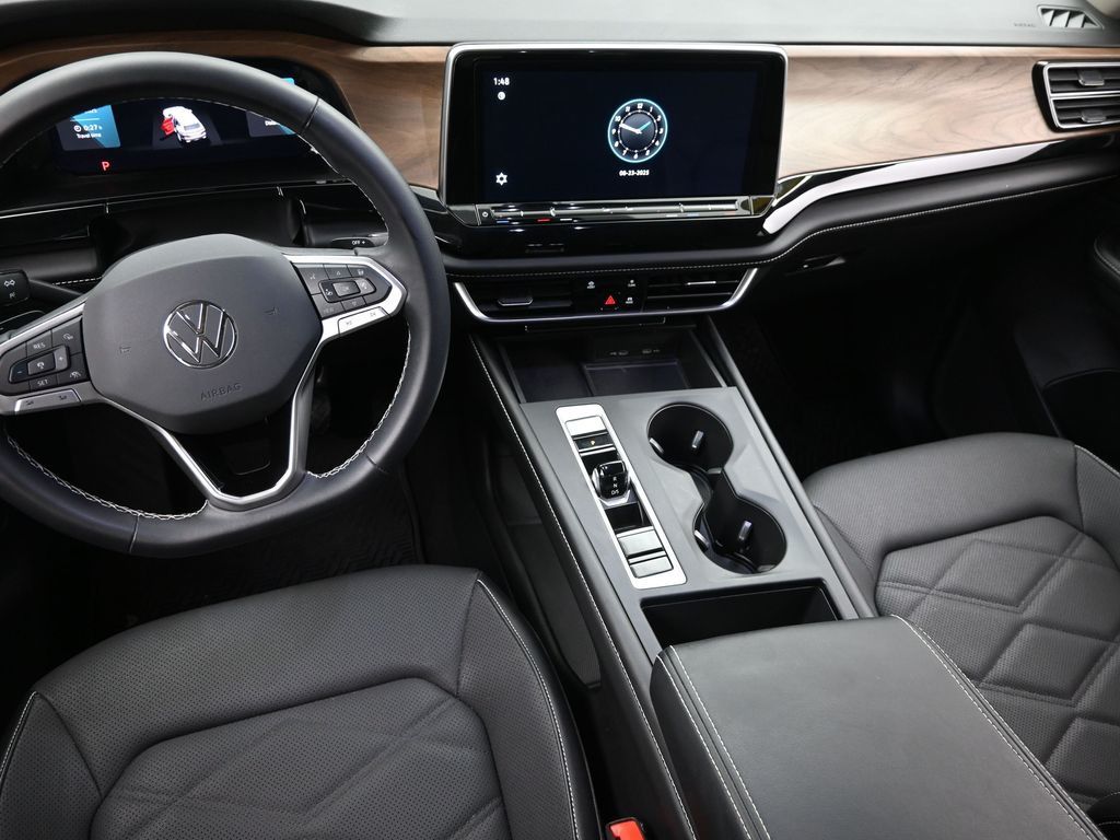 2024 Volkswagen Atlas SE photo 10