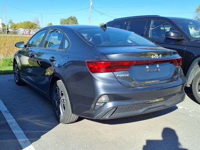 2024 Kia Forte LXS photo 4