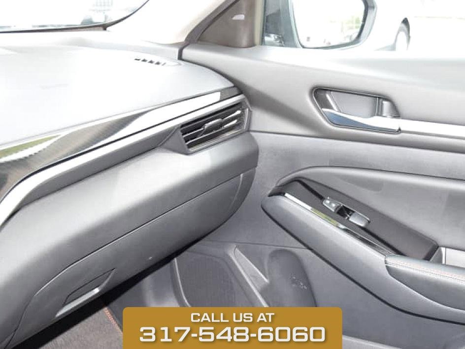 2024 Nissan Altima 2.5 SR photo 26