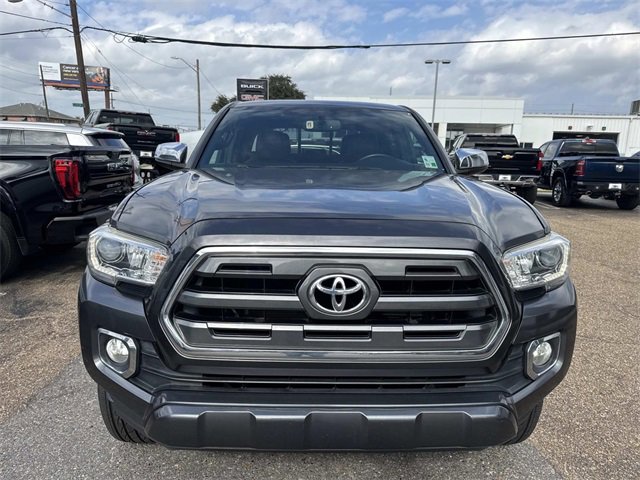 2016 Toyota Tacoma Limited photo 2