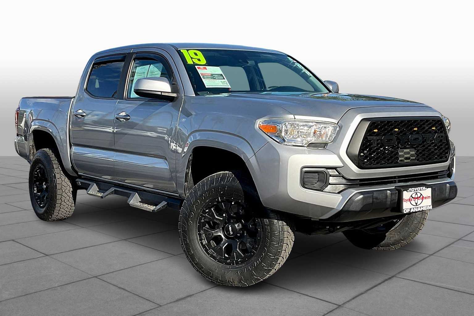 2019 Toyota Tacoma SR 4x4 Double Cab V6 photo 2