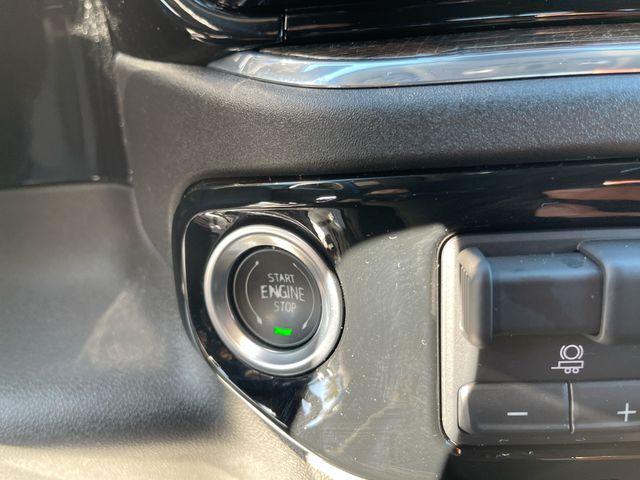 2025 CHEVROLET SILVERADO HD - Image 17