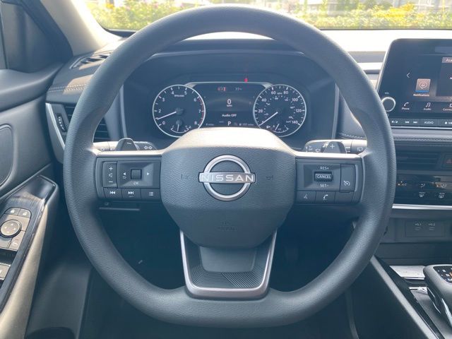 2026 Nissan Rogue S photo 11