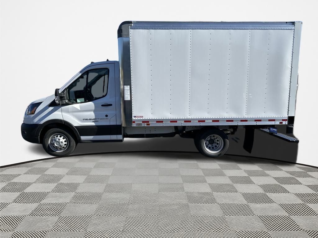 2025 Ford Transit photo 2