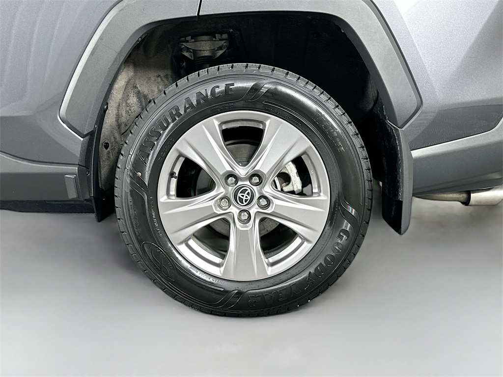 2022 Toyota RAV4 XLE photo 29