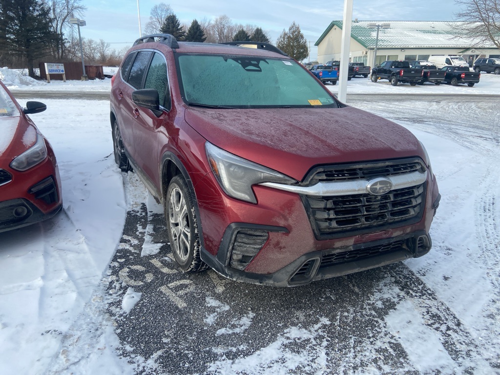 2024 Subaru Ascent Limited's photo