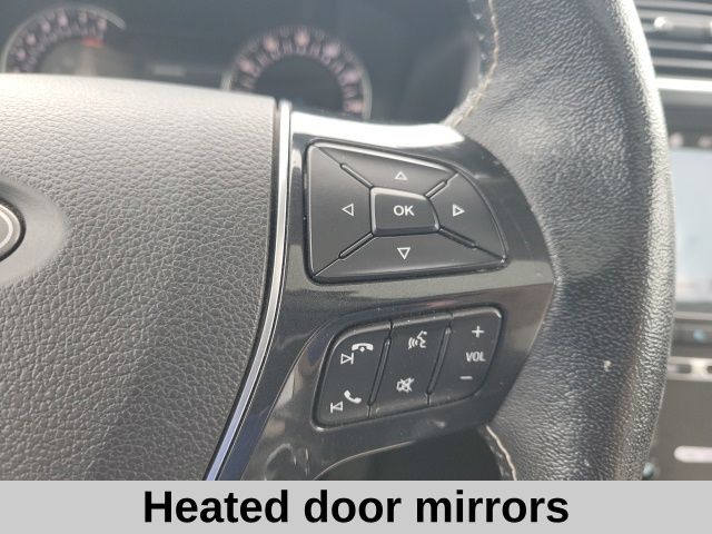 2018 Ford Explorer Platinum photo 10