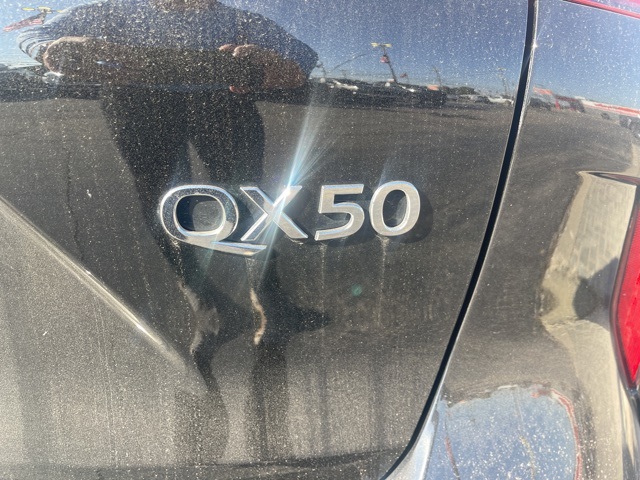 2020 Infiniti QX50 Luxe photo 4