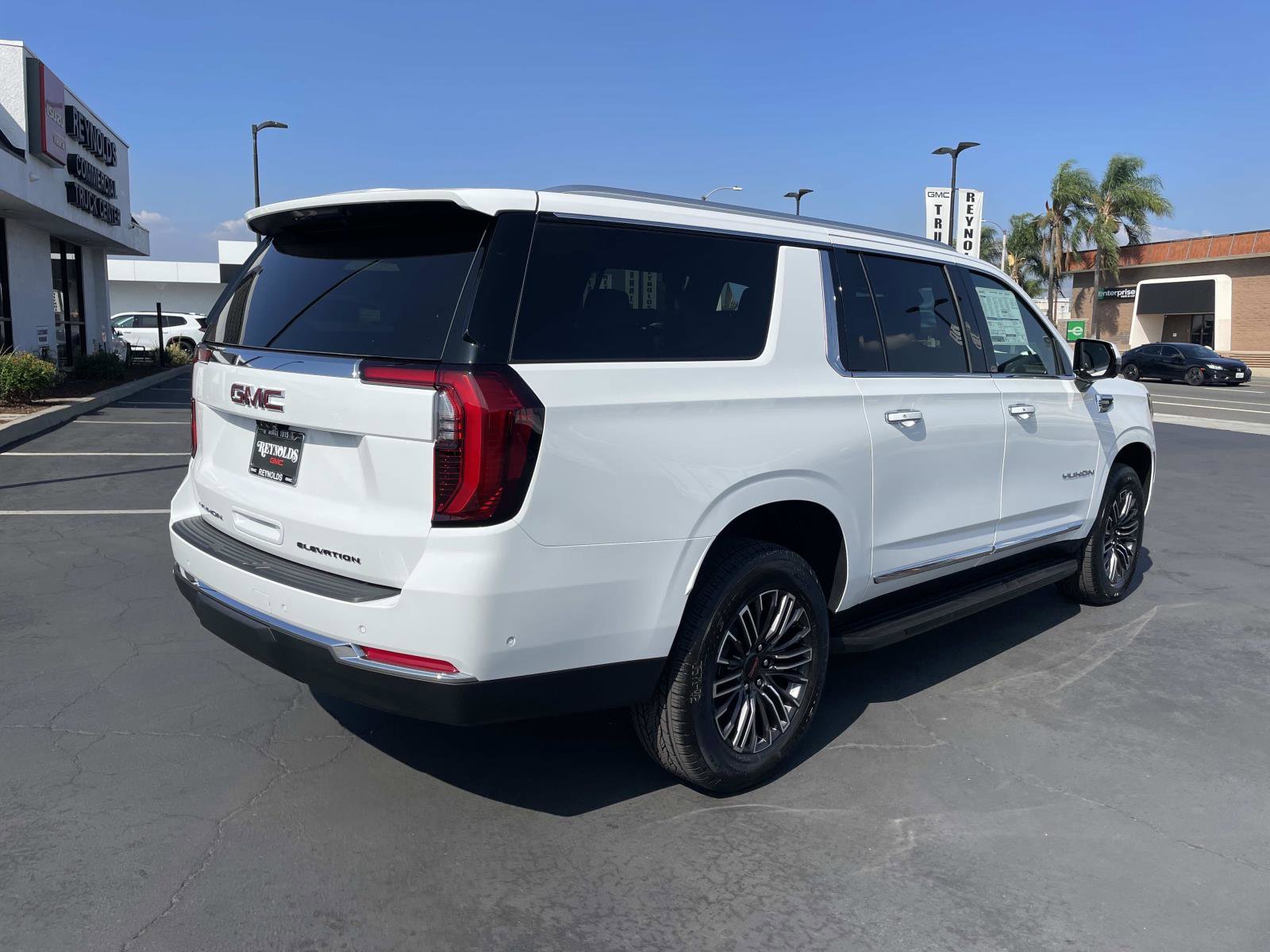 2026 Gmc Yukon XL photo 3