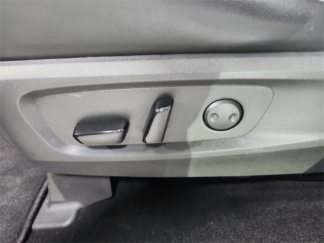 2022 Nissan Pathfinder SL photo 4