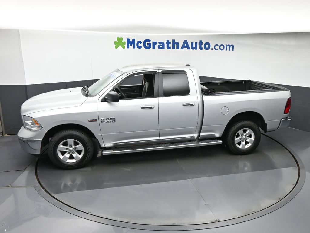 2018 Ram 1500 SLT photo 13