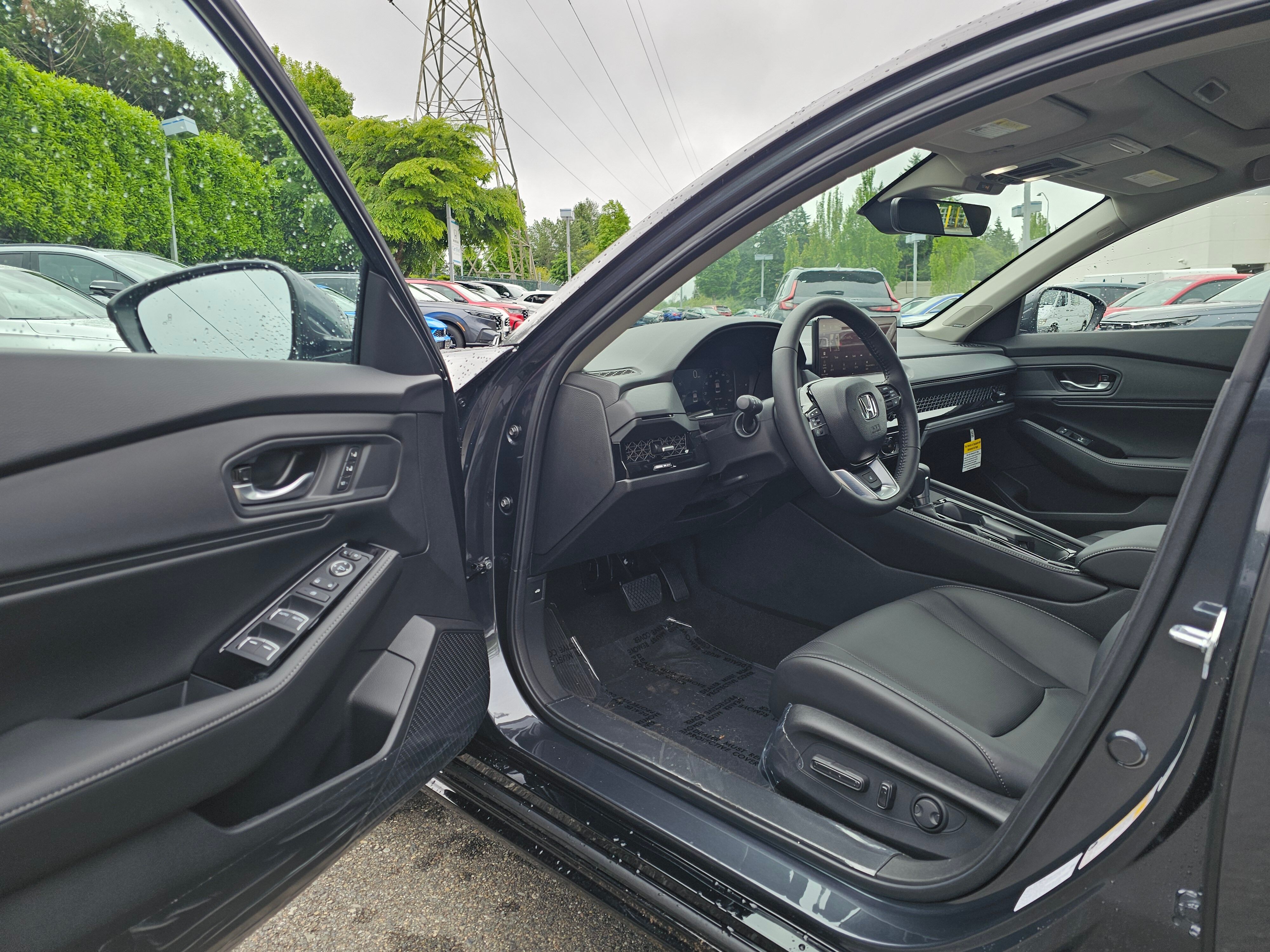 2025 Honda Accord Hybrid Touring photo 7