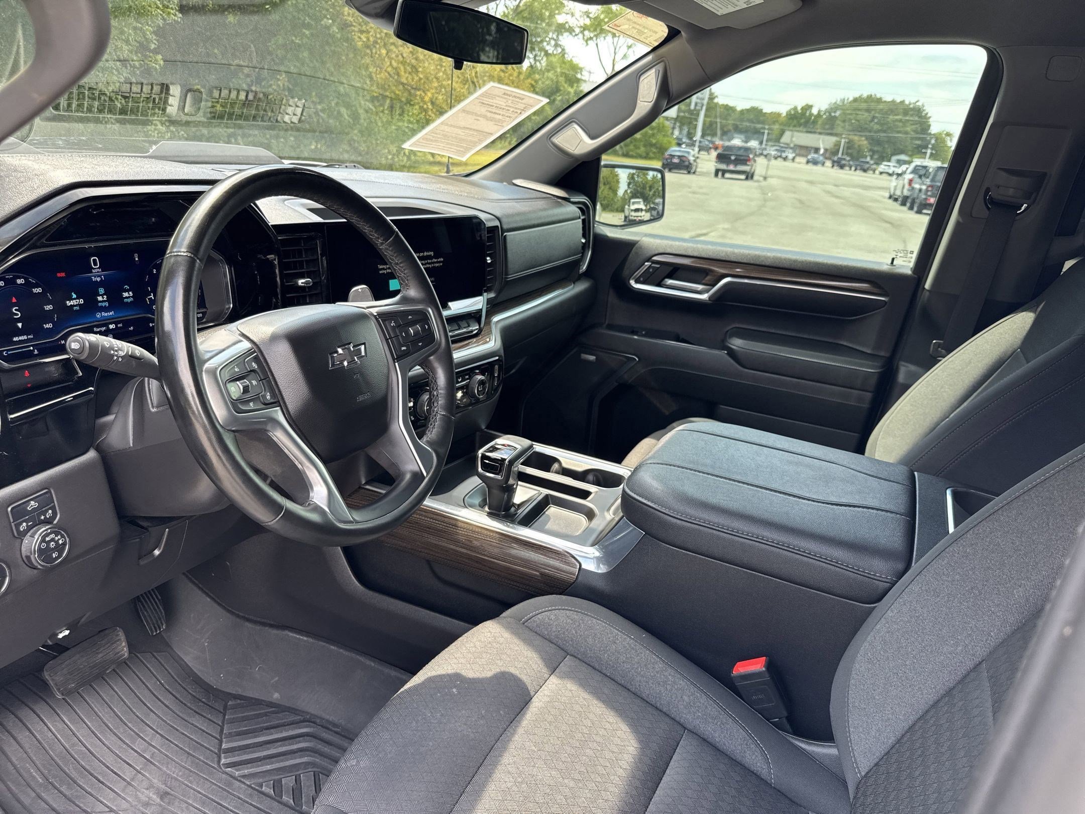 2023 Chevrolet Silverado 1500 LT Trail Boss photo 4