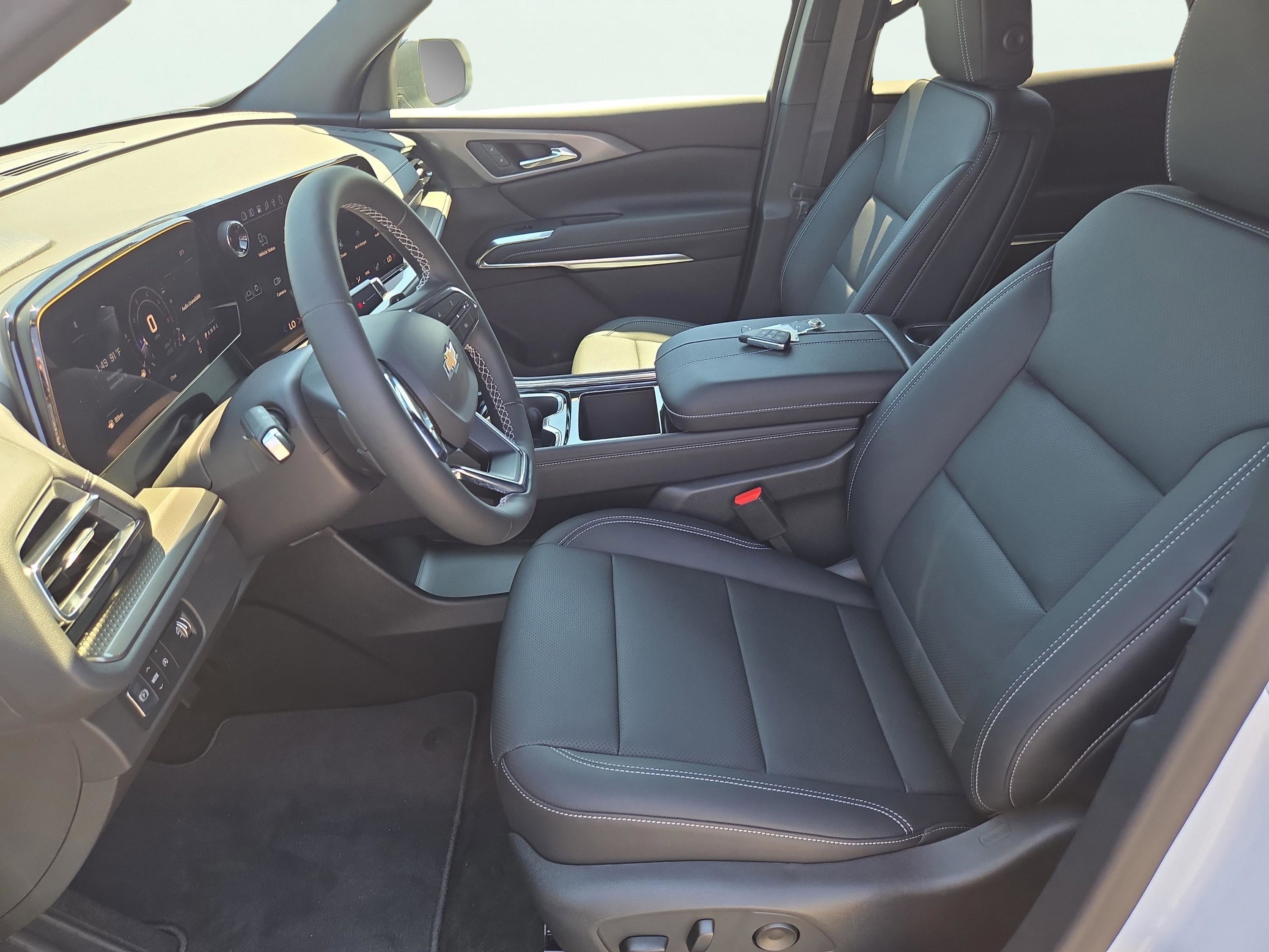 2026 Chevrolet Traverse photo 12