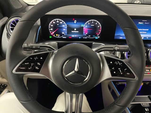 2025 Mercedes Benz GLB 250 4MATIC photo 16