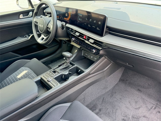 2025 Kia K5 LXS photo 20