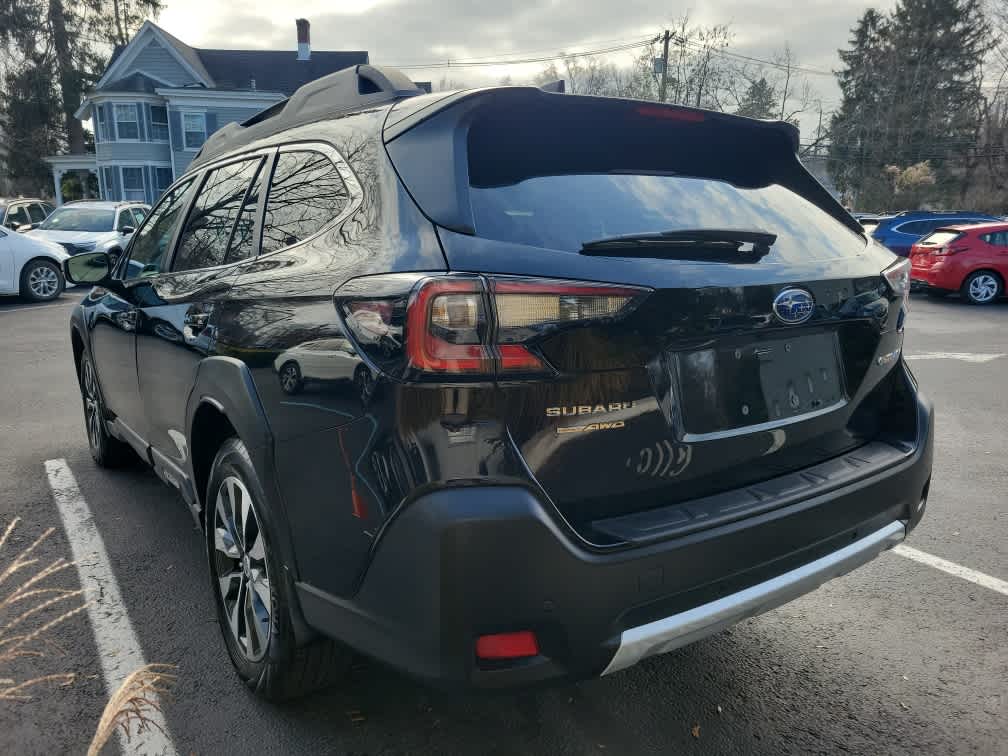 2023 Subaru Outback Limited photo 4