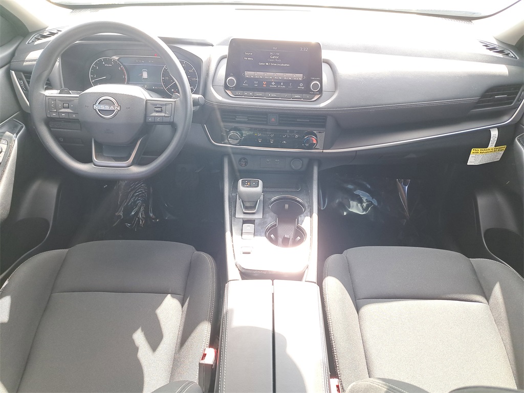 2025 Nissan Rogue S photo 14