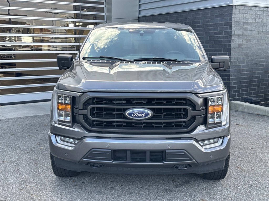 2021 Ford F-150 XLT photo 2