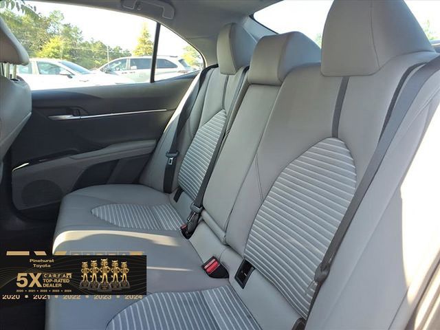 2024 Toyota Camry SE photo 23