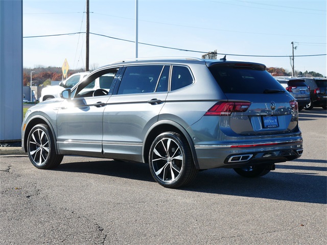 2022 Volkswagen Tiguan SEL Premium R-Line photo 3