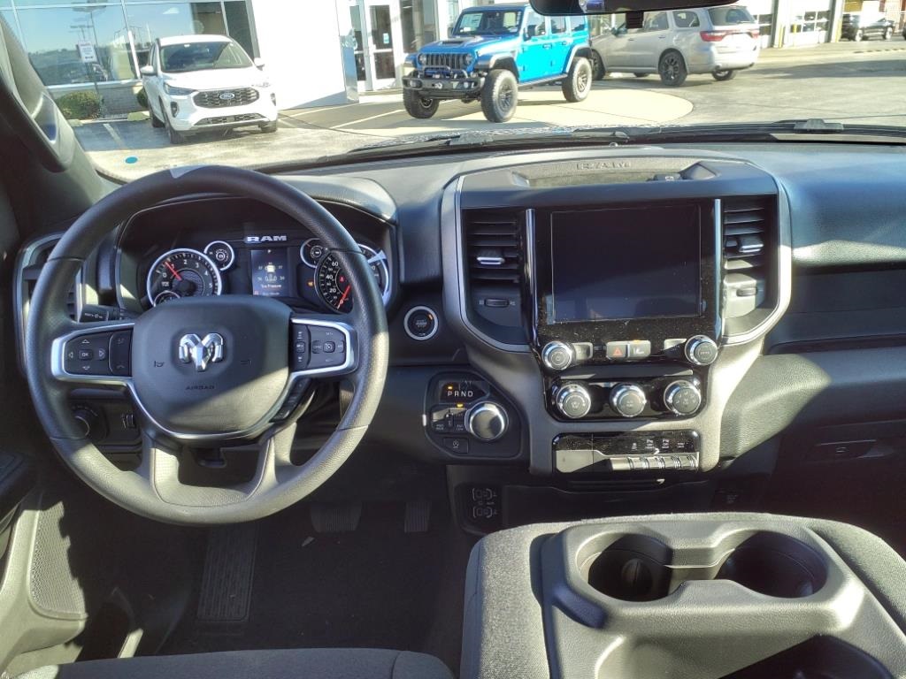 2025 Ram 1500 Tradesman photo 11