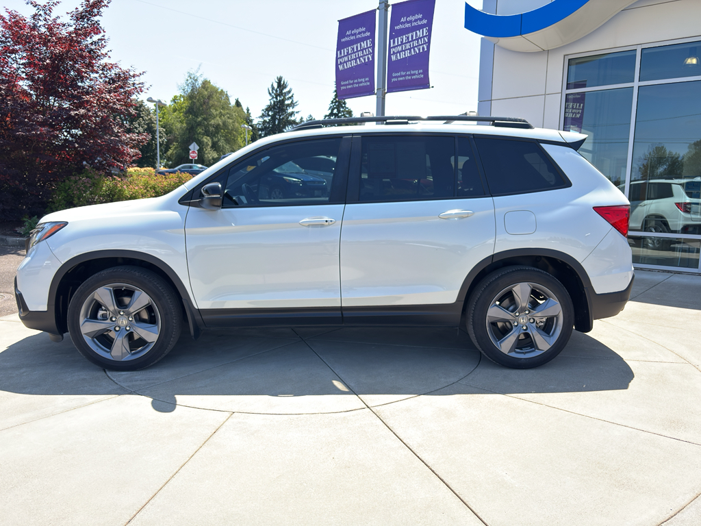 2021 Honda Passport Touring photo 2