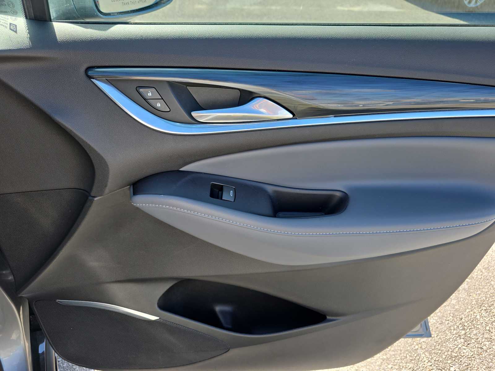 2019 Buick Enclave Essence photo 22