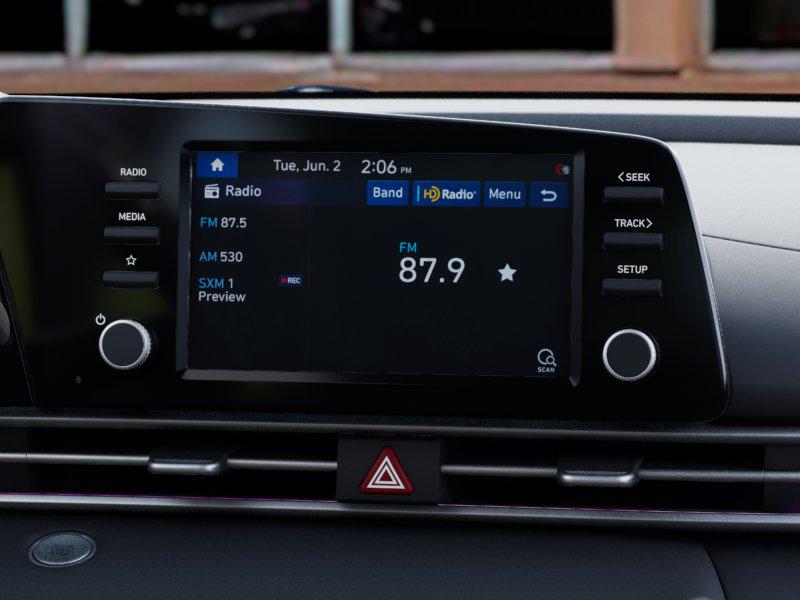 2025 Hyundai Elantra SEL Sport photo 12