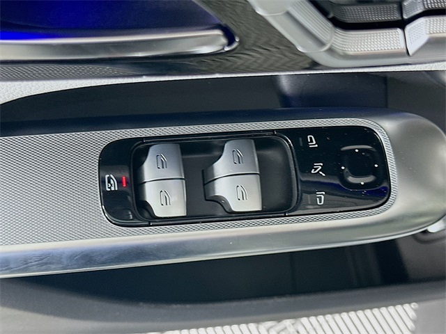 2026 Mercedes Benz GLC 300 photo 16