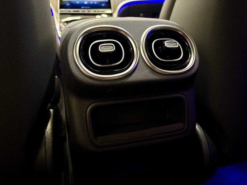 2026 Mercedes Benz GLC 300 4MATIC photo 14