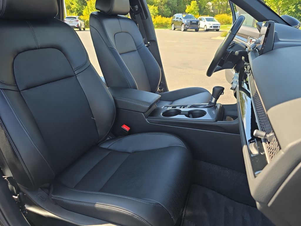 2022 Honda Civic Sport Touring photo 7