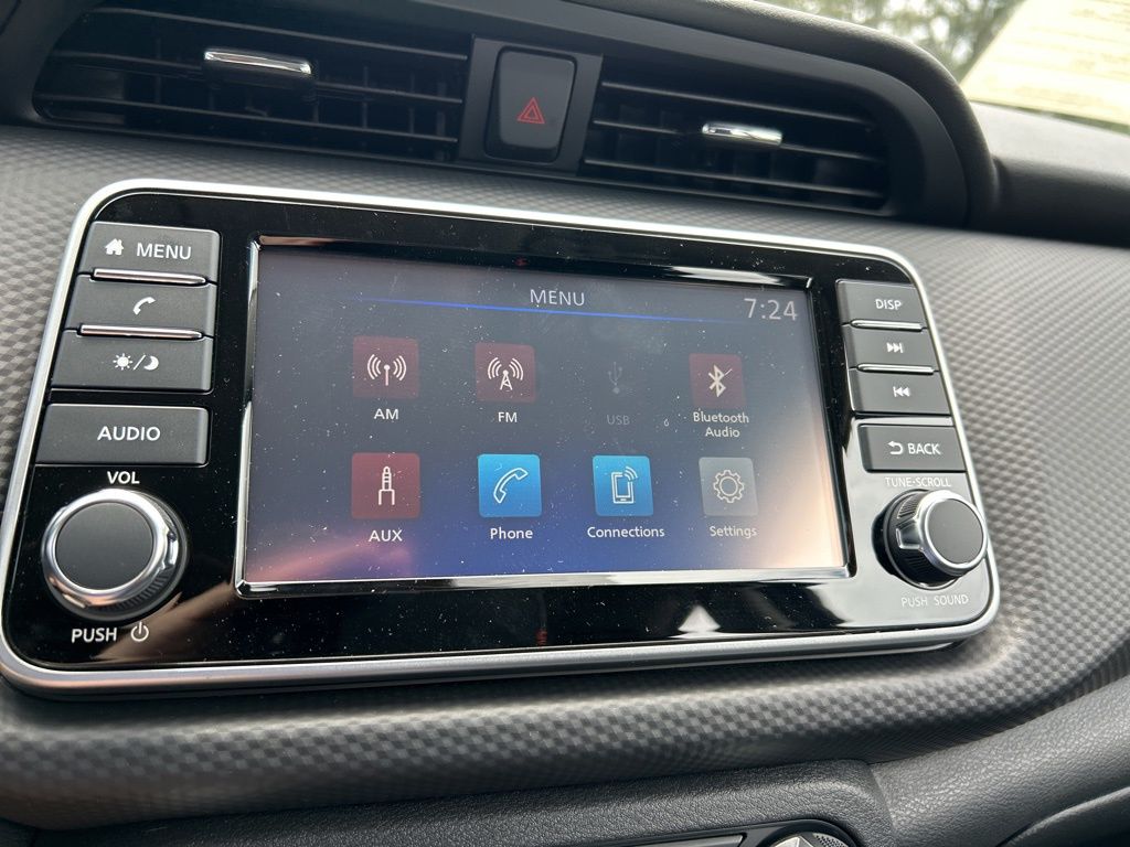 2025 Nissan Kicks Play S photo 22