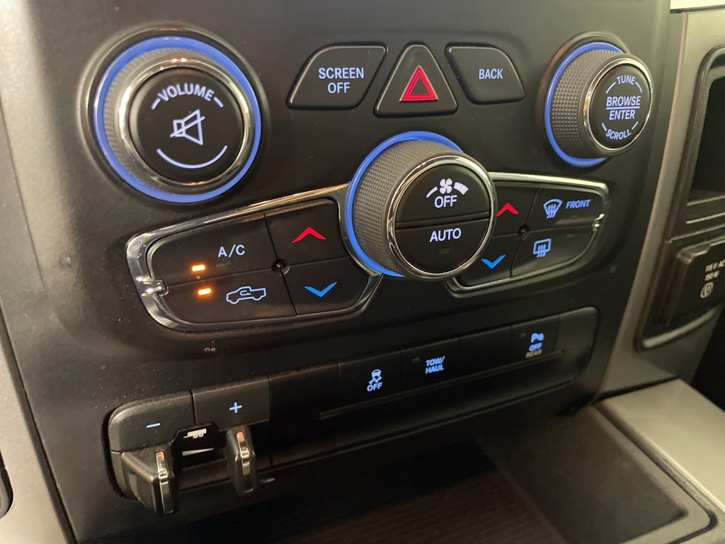 2023 Ram 1500 Classic Warlock photo 33