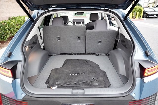 2024 Hyundai Ioniq 5 SEL photo 12