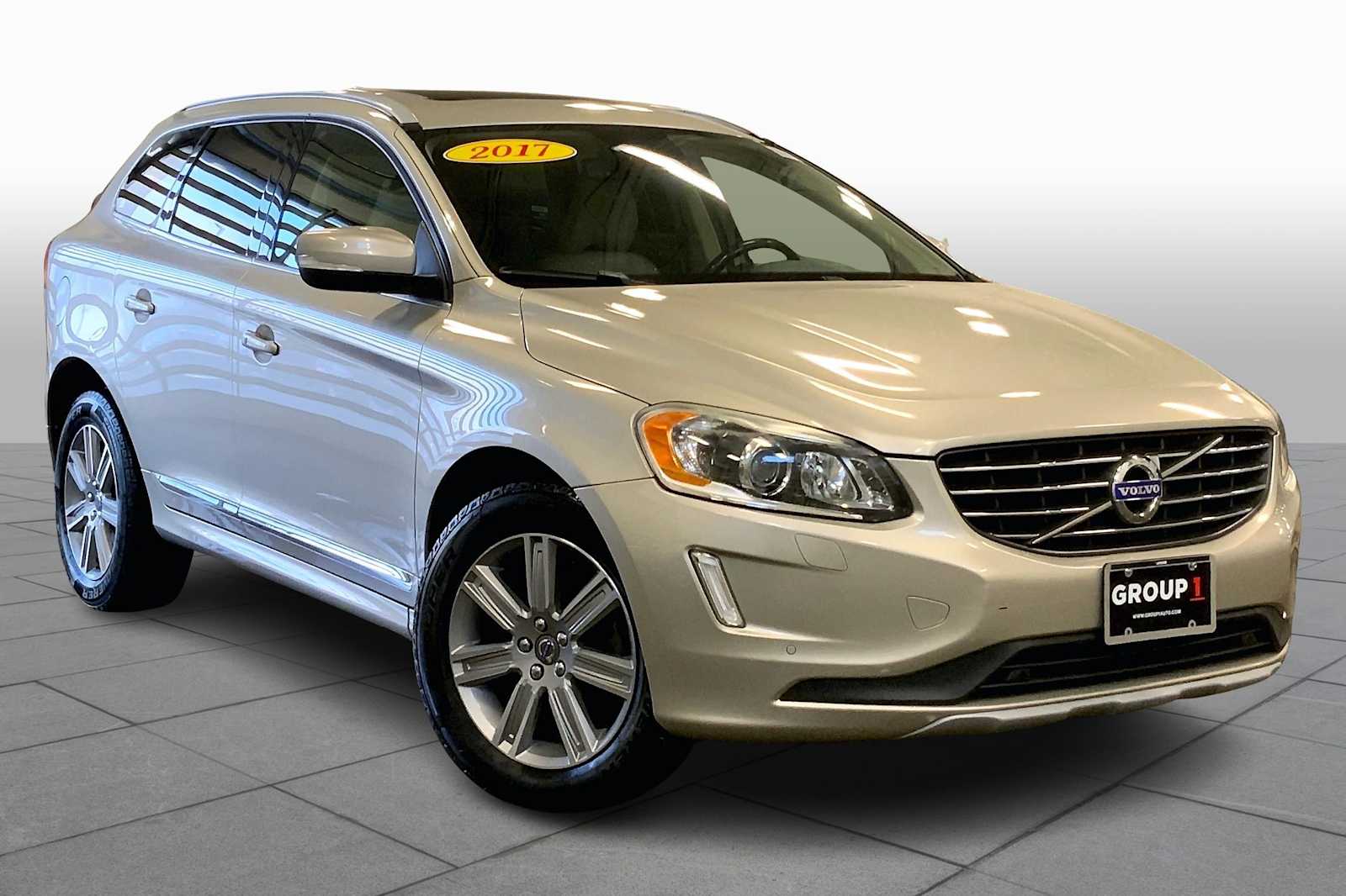 Pre-Owned 2017 Volvo XC60 Inscription Sport Utility in Houston #H2028234 |  Group 1 Automotive, image size:1600x1066