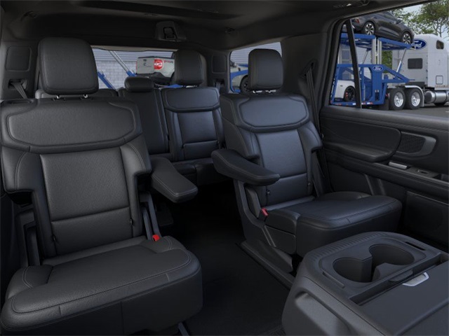 2025 Ford Expedition Platinum photo 9