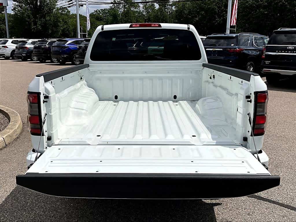 2025 Nissan Frontier SV photo 28