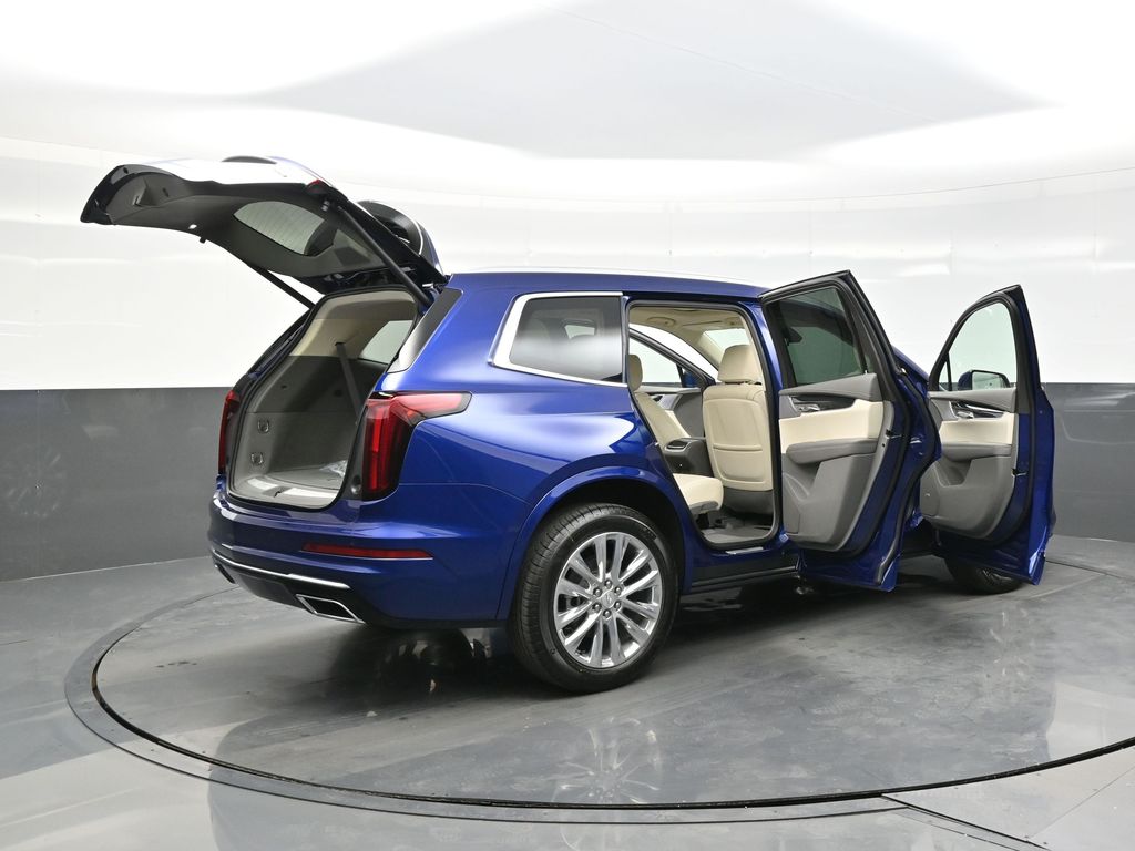 2025 Cadillac XT6 Premium Luxury photo 28