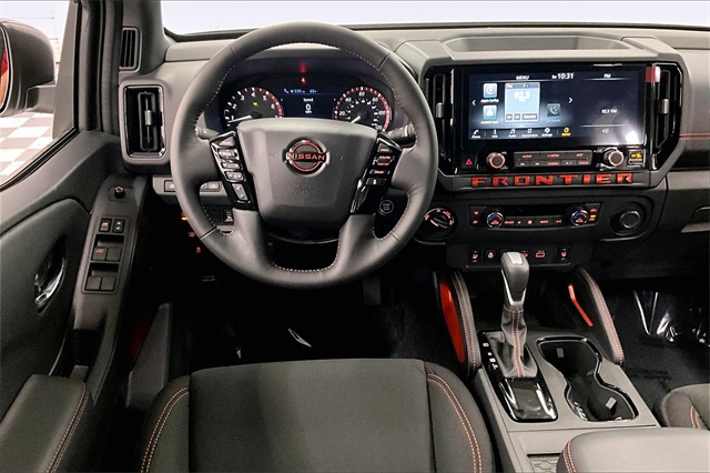 2025 Nissan Frontier PRO-4X photo 17