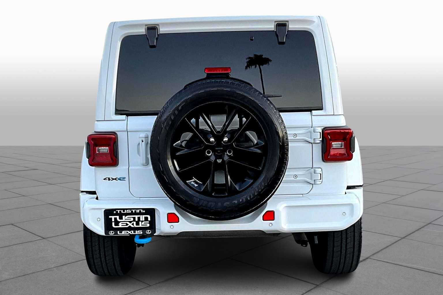 2021 Jeep Wrangler 4xe Unlimited Sahara High Altitude photo 4