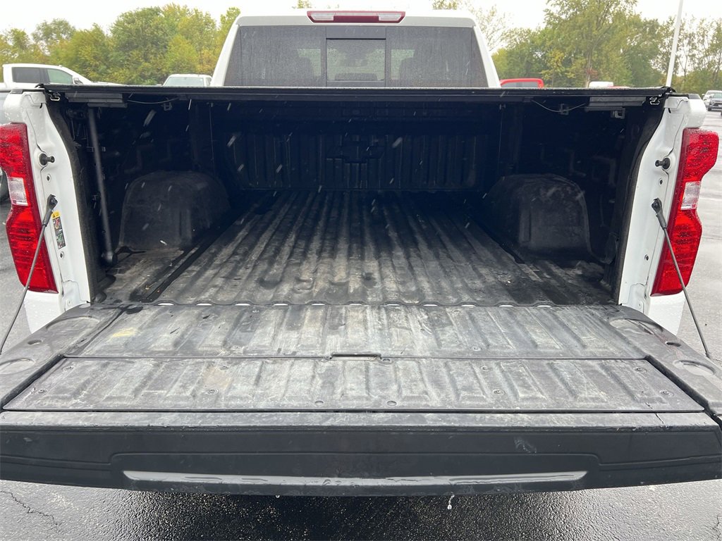 2023 Chevrolet Silverado 1500 LT photo 21